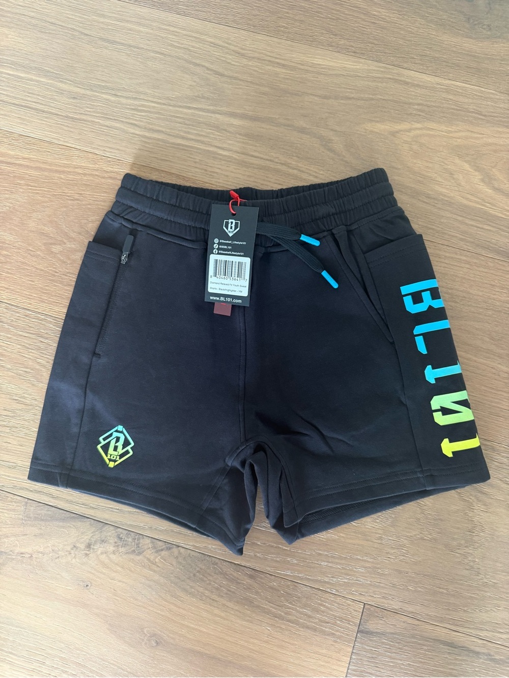 Baseball Lifestyle 101 - Diamond Relaxed Fit Sweatshorts- Youth- NEW WITH TAGS